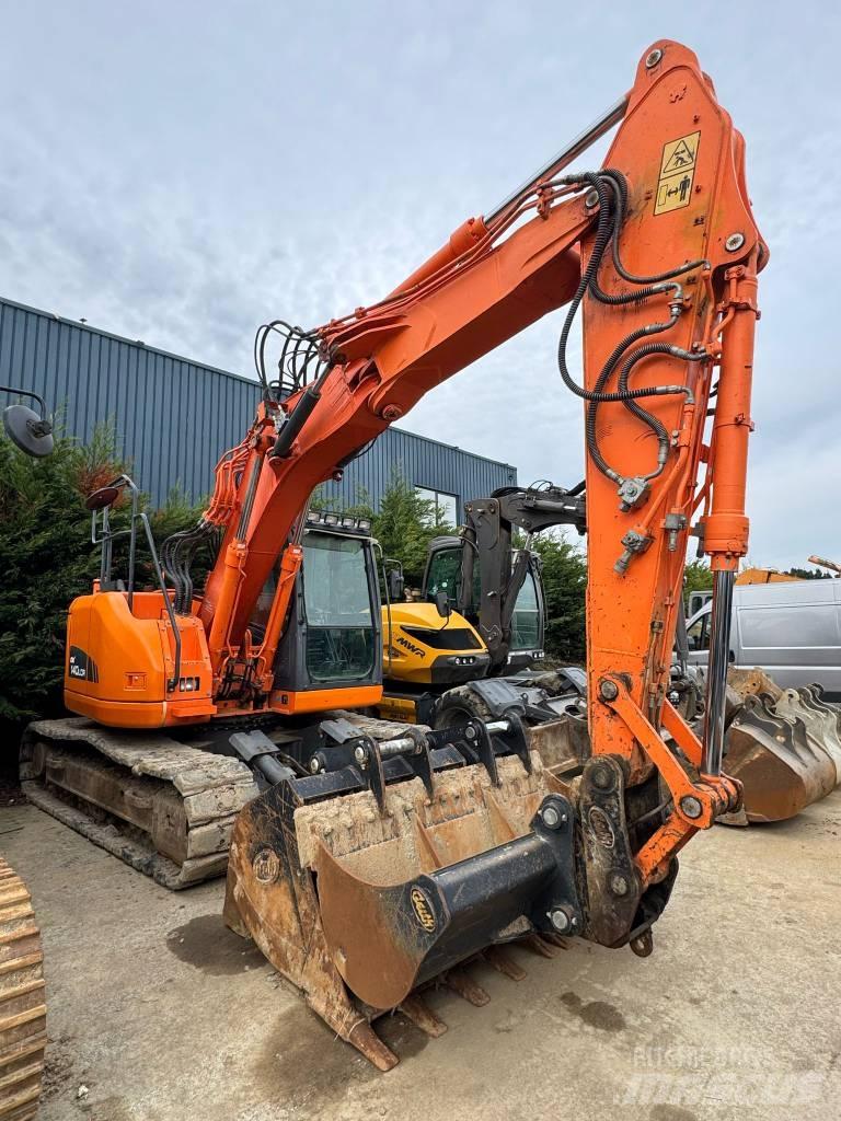 Doosan DX140 LC Escavadoras de rastos