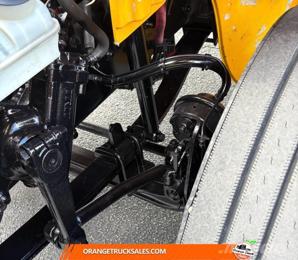 Hino 268 Camiões de caixa fechada