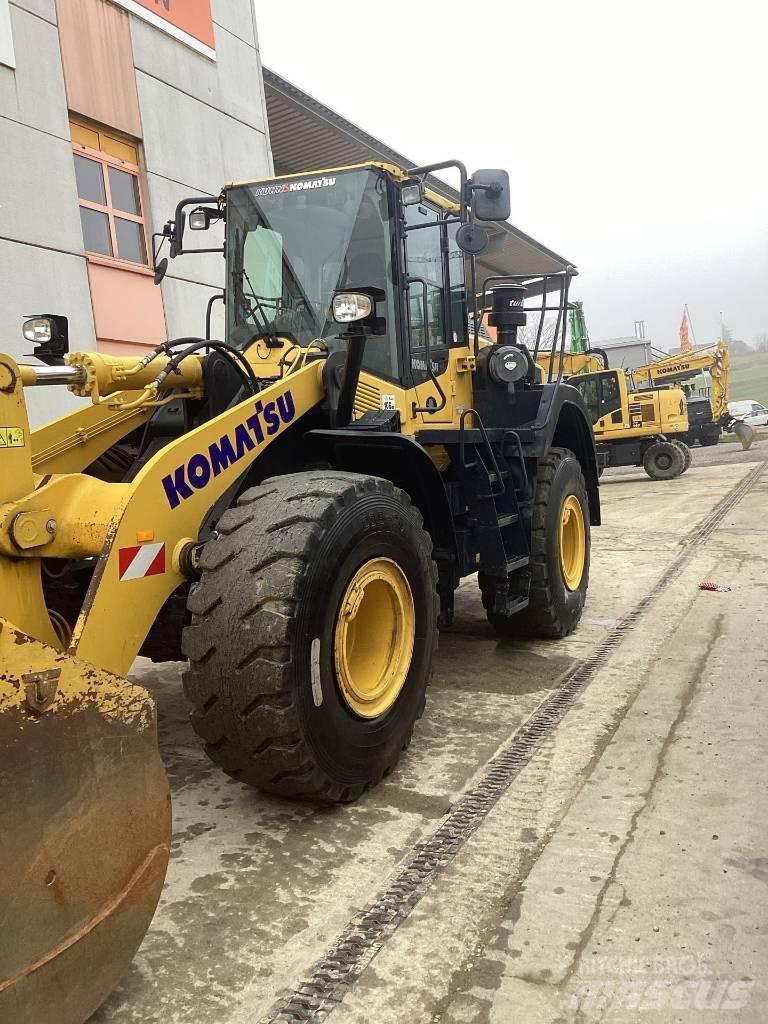 Komatsu WA380-8E0 Pás carregadoras de rodas
