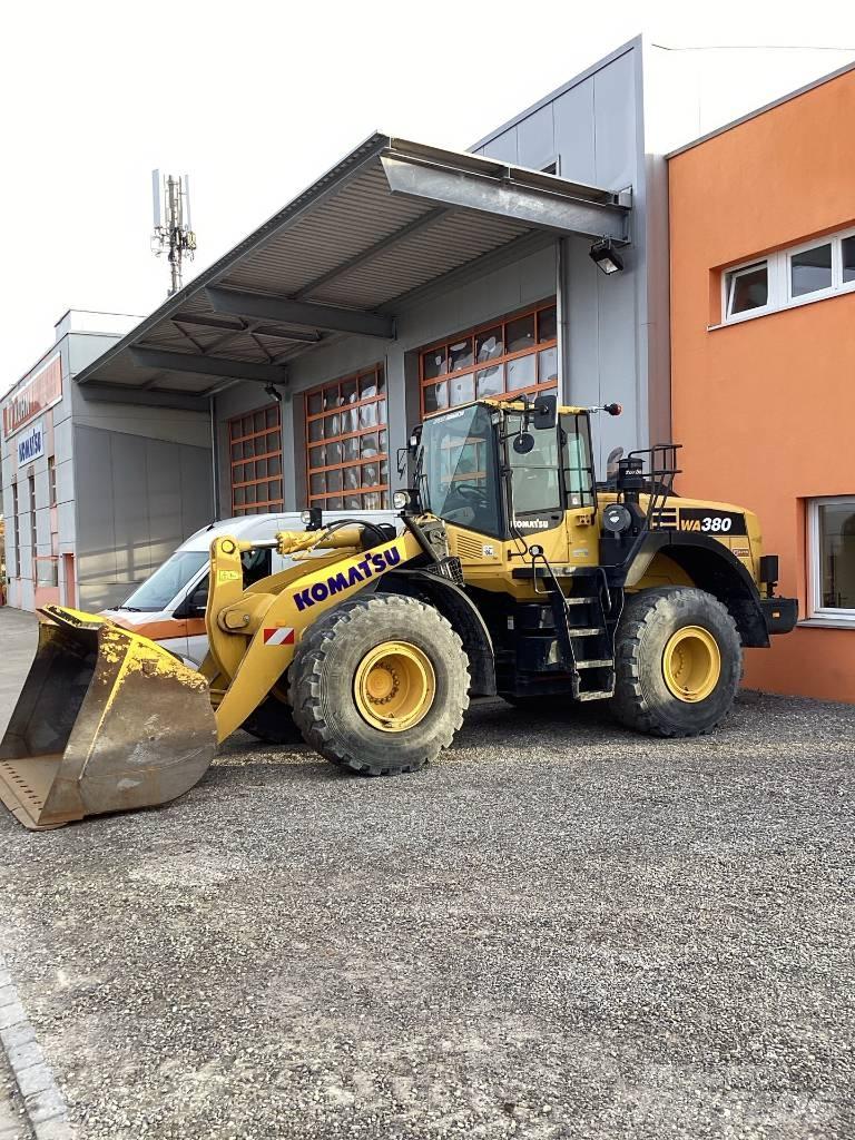 Komatsu WA380-8E0 Pás carregadoras de rodas