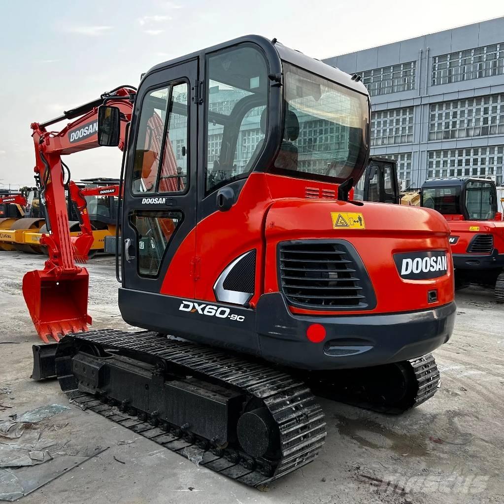 Doosan DX60-9C Mini Escavadoras <7t