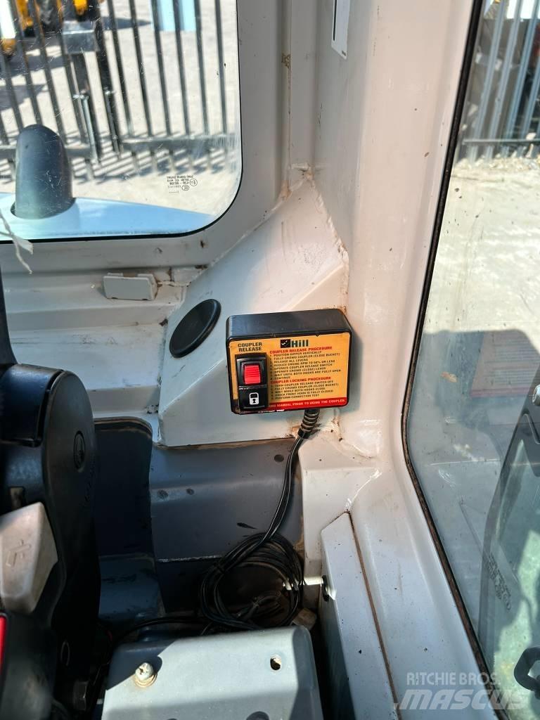 Takeuchi TB 250 Mini Escavadoras <7t
