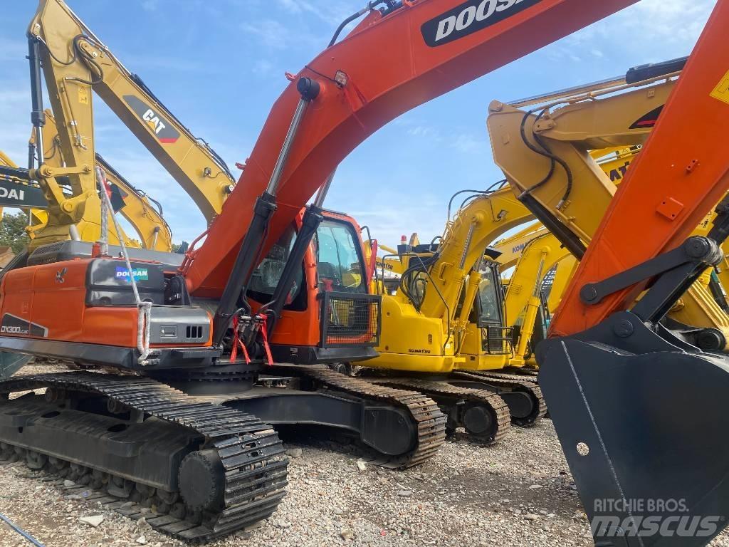 Doosan DX300LC-9C Escavadoras de rastos