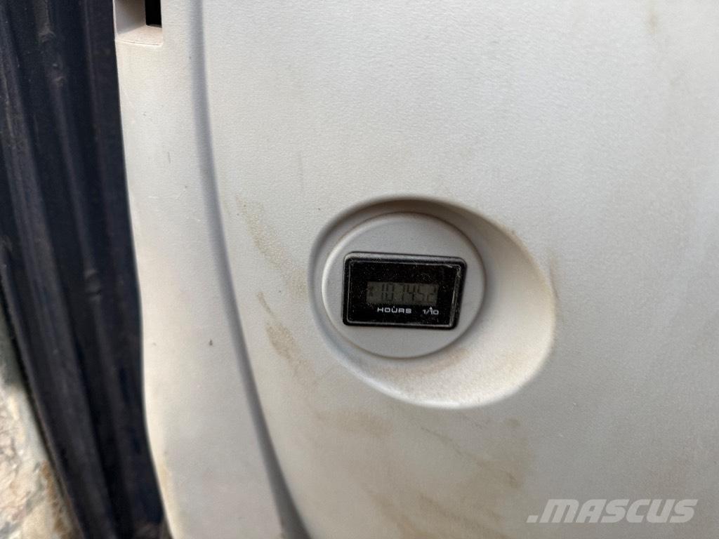 Kobelco SK 75 SR Escavadoras Midi 7t - 12t