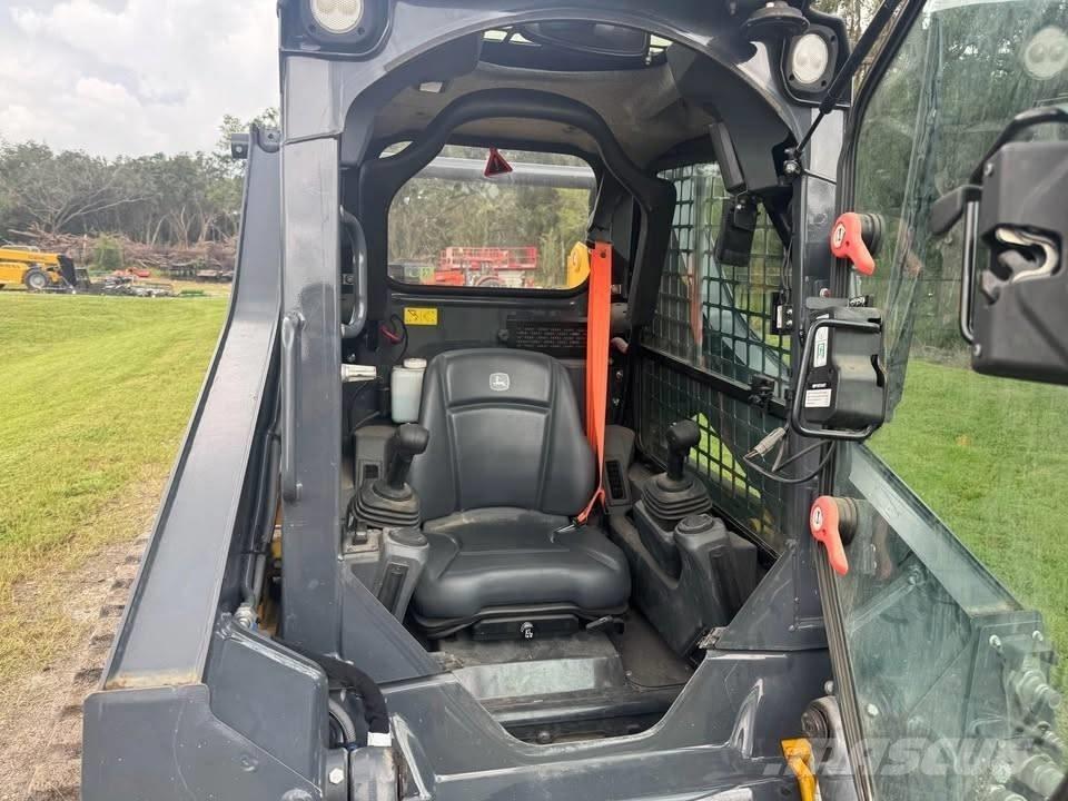 John Deere 317 Carregadoras de direcção deslizante