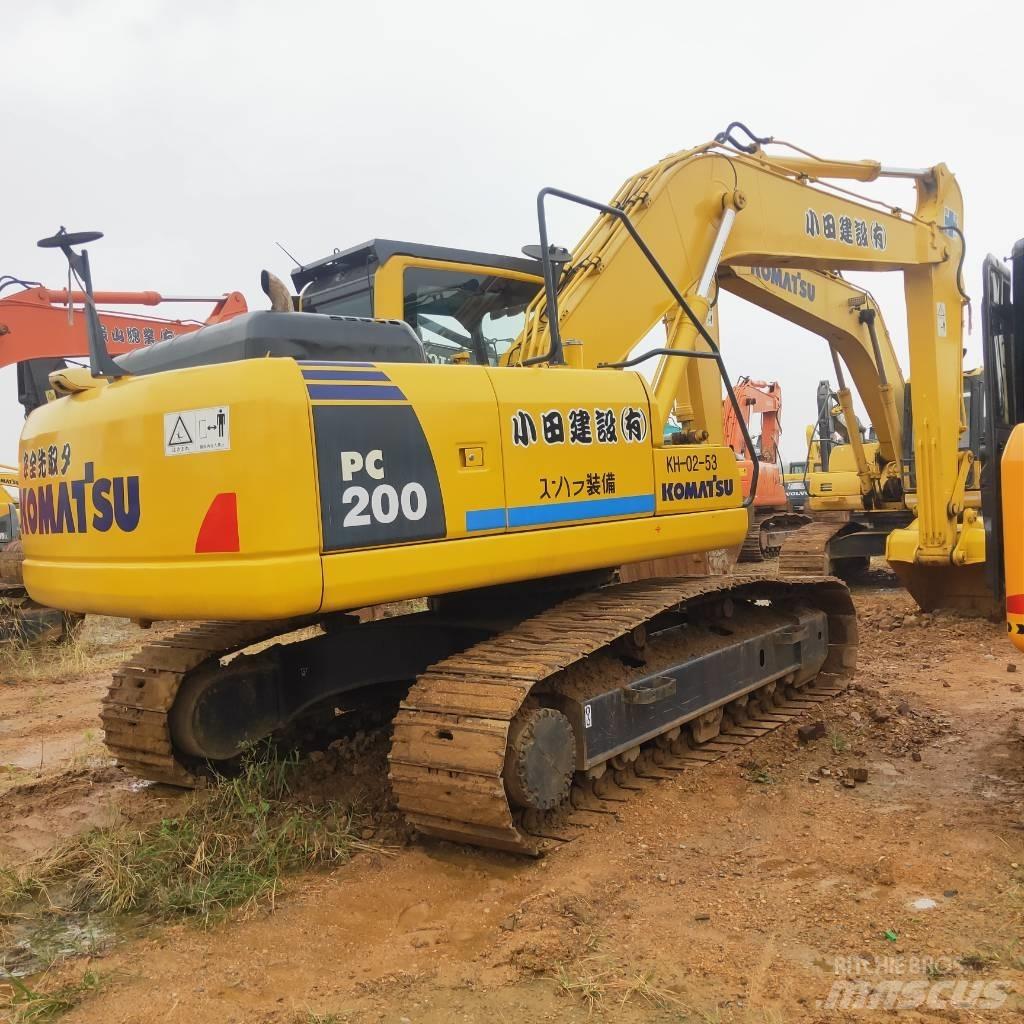 Komatsu PC200-8 Escavadoras de rastos