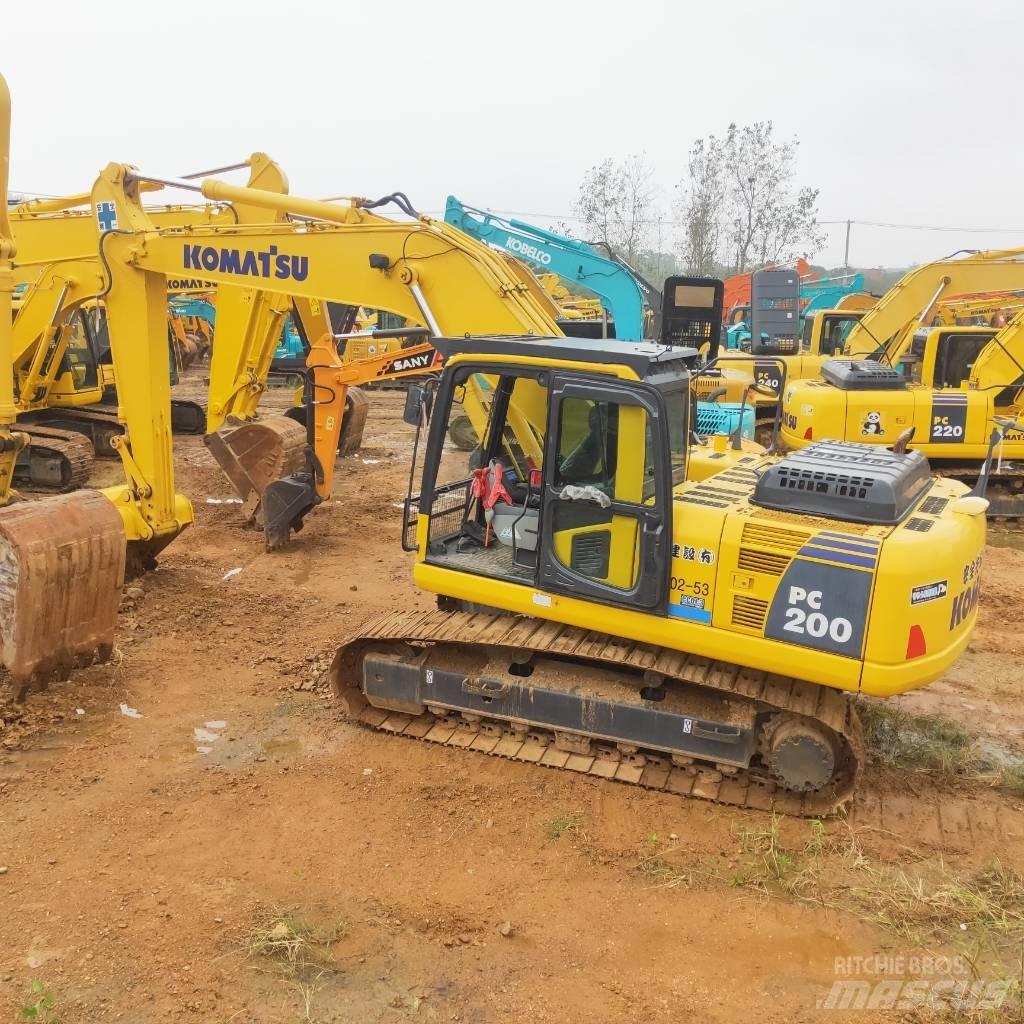 Komatsu PC200-8 Escavadoras de rastos