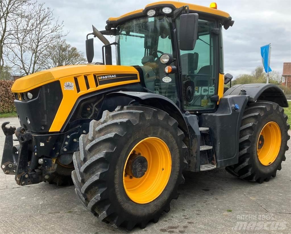 JCB 4220 Fastrac Tratores Agrícolas usados