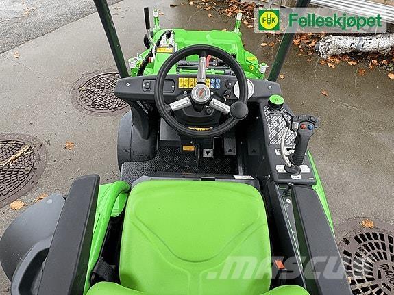 Avant 220 Carregadoras de direcção deslizante