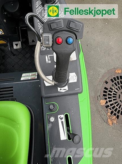 Avant 220 Carregadoras de direcção deslizante