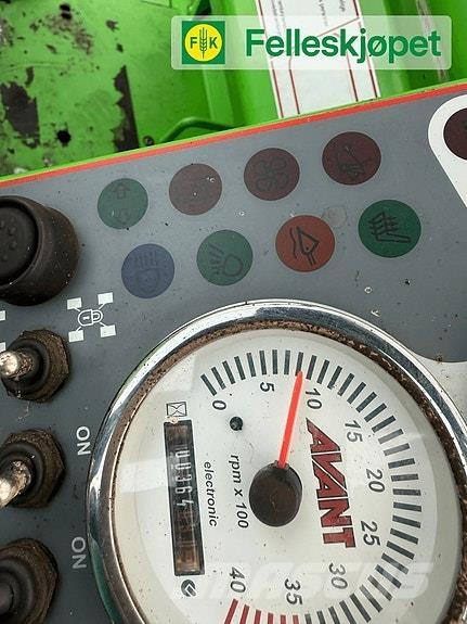 Avant 520 Carregadoras de direcção deslizante