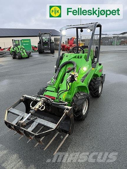 Avant 520 Carregadoras de direcção deslizante