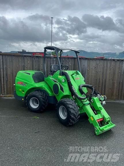 Avant 755i Carregadoras de direcção deslizante