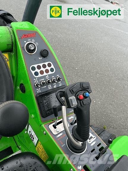Avant 755i Carregadoras de direcção deslizante