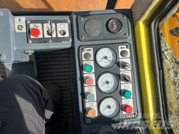 Bomag BW211 D-3 Pavimentadoras de asfalto