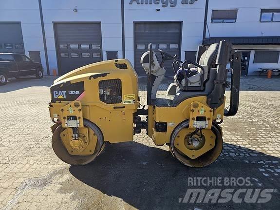 CAT CB24B Pavimentadoras de asfalto
