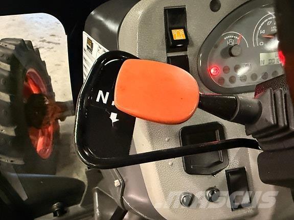 CLAAS Elios 220 Tratores Agrícolas usados