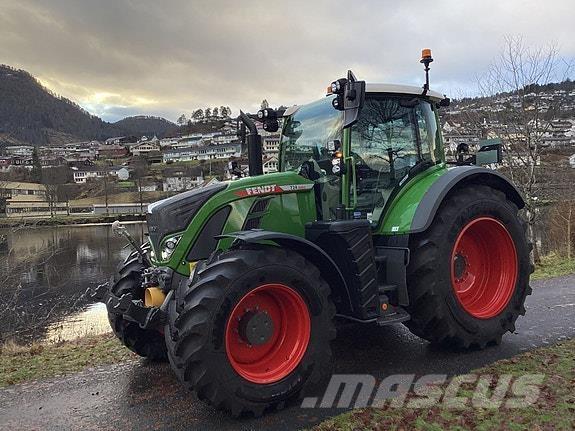 Fendt 724 VARIO Tratores Agrícolas usados