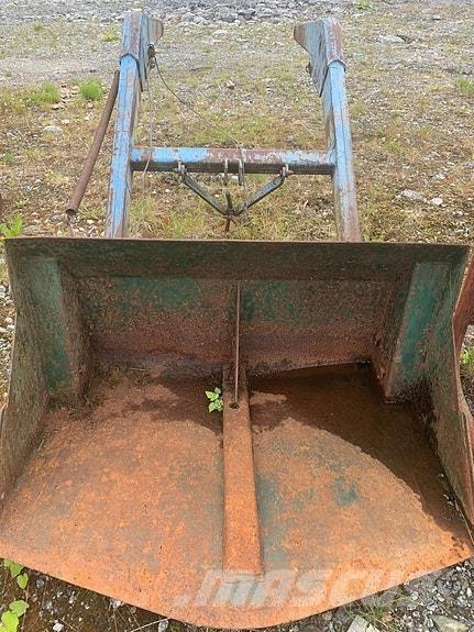 Ford Lastaarbukkk Tratores Agrícolas usados