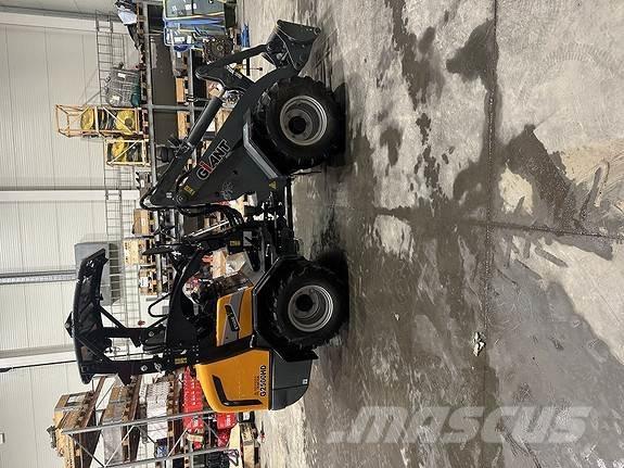 GiANT G2500HD+ Carregadoras de direcção deslizante