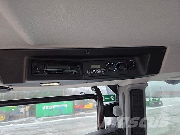 JCB Fastrac 8330 Tratores Agrícolas usados