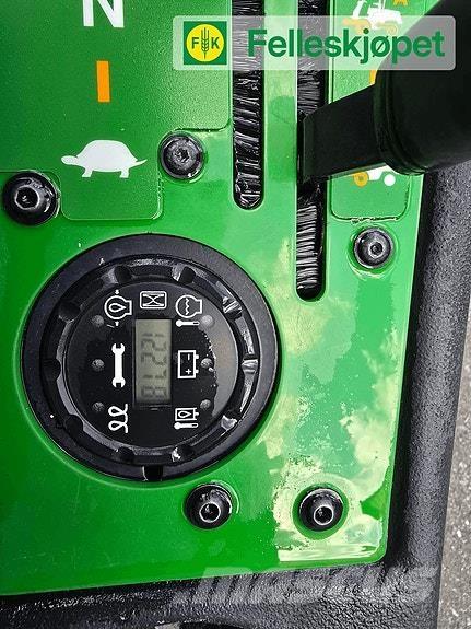 John Deere 1580 Espaços verdes - Outros
