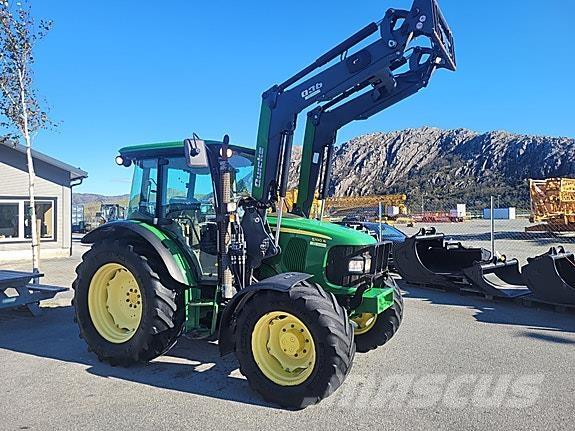 John Deere 5100 R Tratores Agrícolas usados