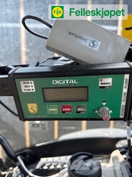 John Deere F440R Enfardadeira de rolos