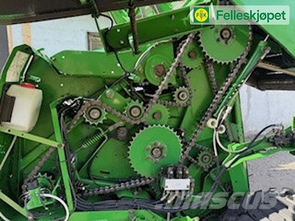 John Deere F440R Enfardadeira de rolos