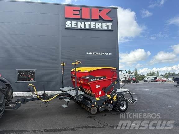 Junkkari S300 Plus Espalhadores de estrume