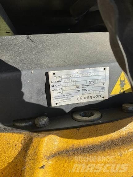 Kobelco SK230 Escavadoras de rastos