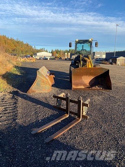 Komatsu WA80M-7 Pás carregadoras de rodas