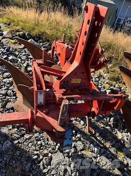 Kverneland 14 Charruas convencionais