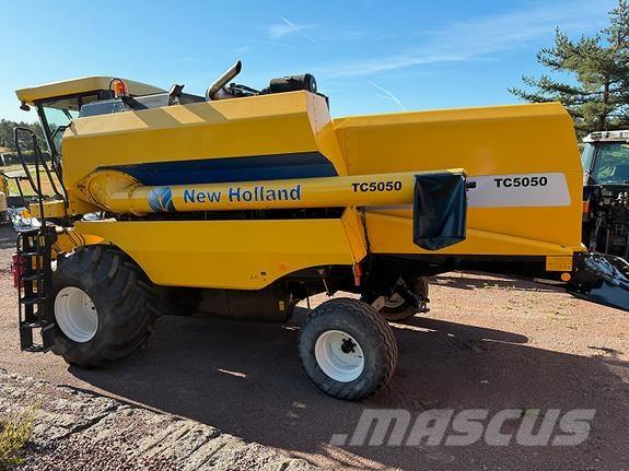 New Holland TC5050 Ceifeiras debulhadoras