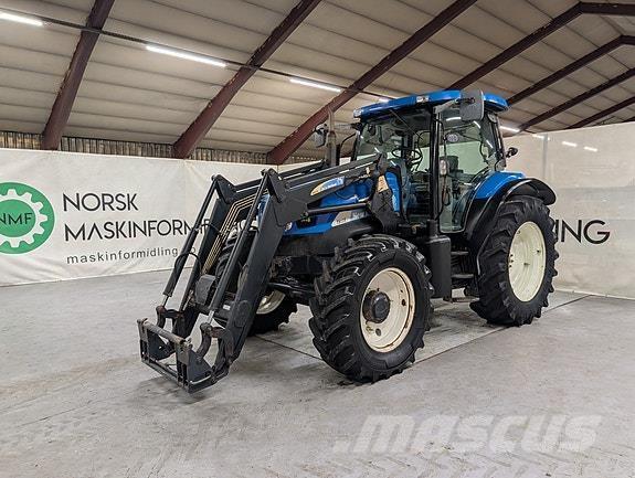 New Holland TS135A Tratores Agrícolas usados
