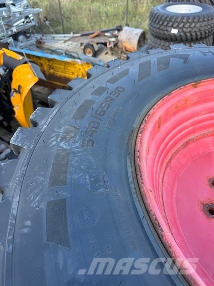 Nokian TRI 2 Outros limpa-neves e máquinas de limpeza viária