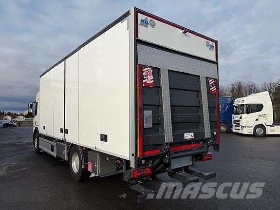 Scania P340 Camiões de caixa fechada