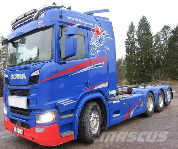 Scania R500 8x4*4 Camiões caixa desmontável com elevador de cabo