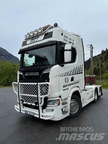 Scania S730 6x2 Tractores (camiões)