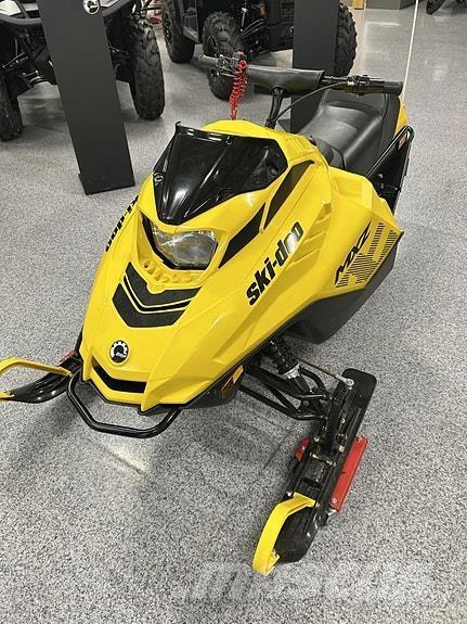 Ski-doo MXZ 120 Motas de Neve