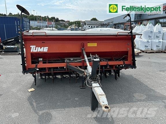 Tume HKL 3000 JC Espalhadores de minério