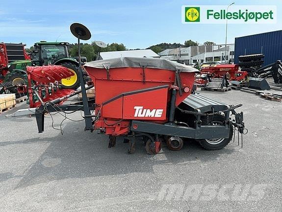 Tume HKL 3000 JC Espalhadores de minério