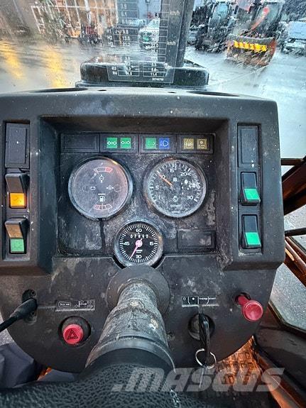 Valmet 665S Tratores Agrícolas usados