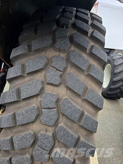 Valtra 6400 Tratores Agrícolas usados