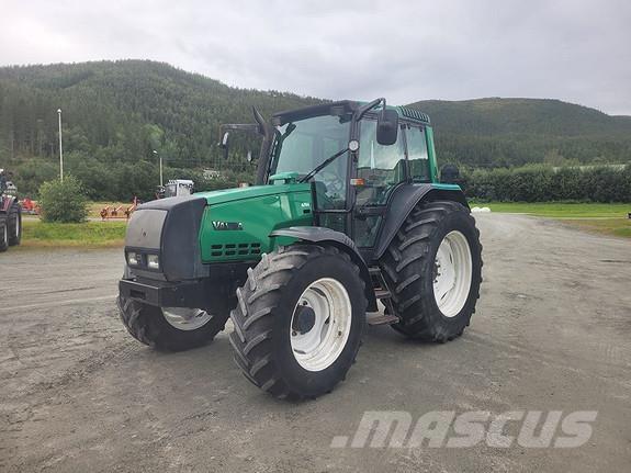 Valtra 6750-4 Tratores Agrícolas usados