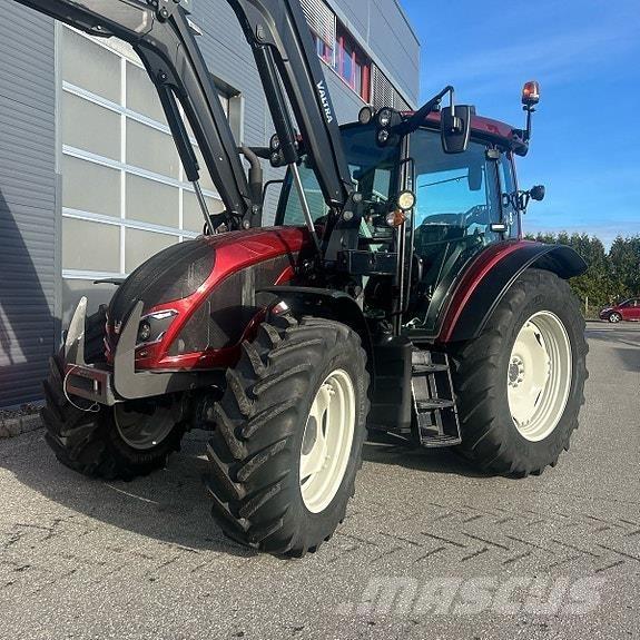 Valtra A115 Tratores Agrícolas usados