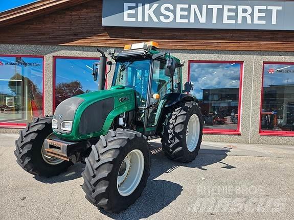 Valtra A92 Tratores Agrícolas usados