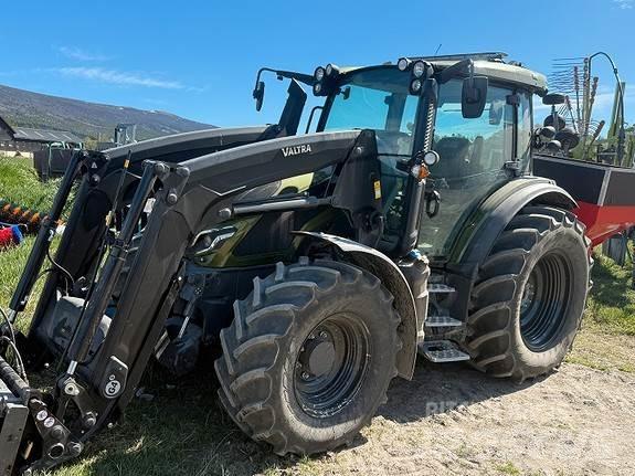 Valtra G 135 V Tratores Agrícolas usados