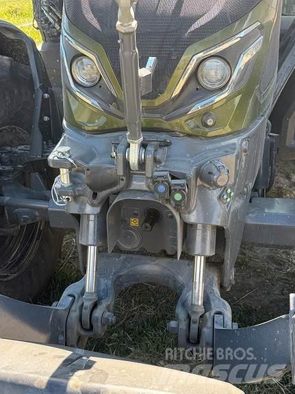 Valtra G 135 V Tratores Agrícolas usados