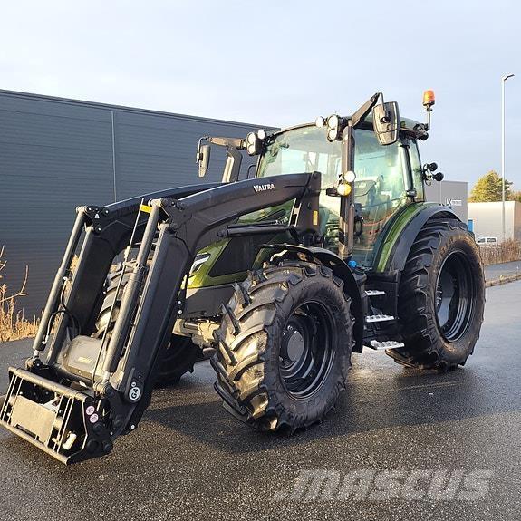Valtra G135 Active Tratores Agrícolas usados
